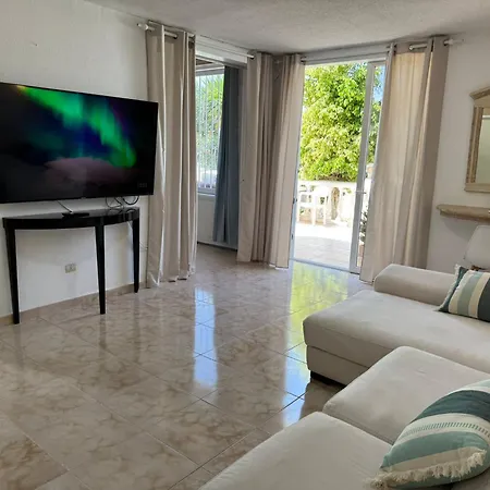 Americas 4-bedroom Parking Private Villa Costa Adeje (Tenerife)