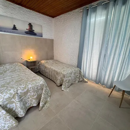 Americas 4-bedroom Parking Private Villa *